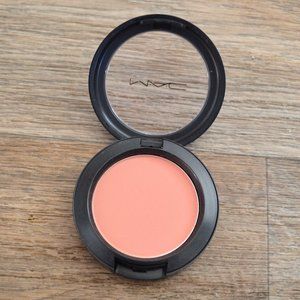 New MAC Cosmetics Melba Matte Powdered Blush